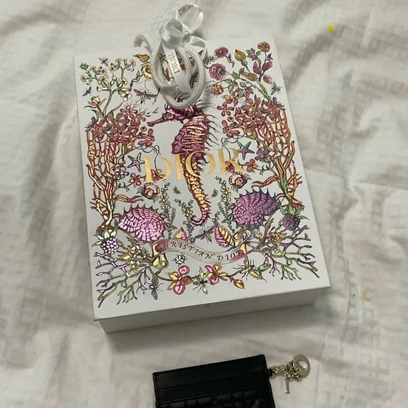 Lady Dior Black Leather freesia card holder - Picture 9 of 9